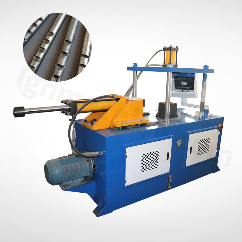 Vertical pipe grooving machine